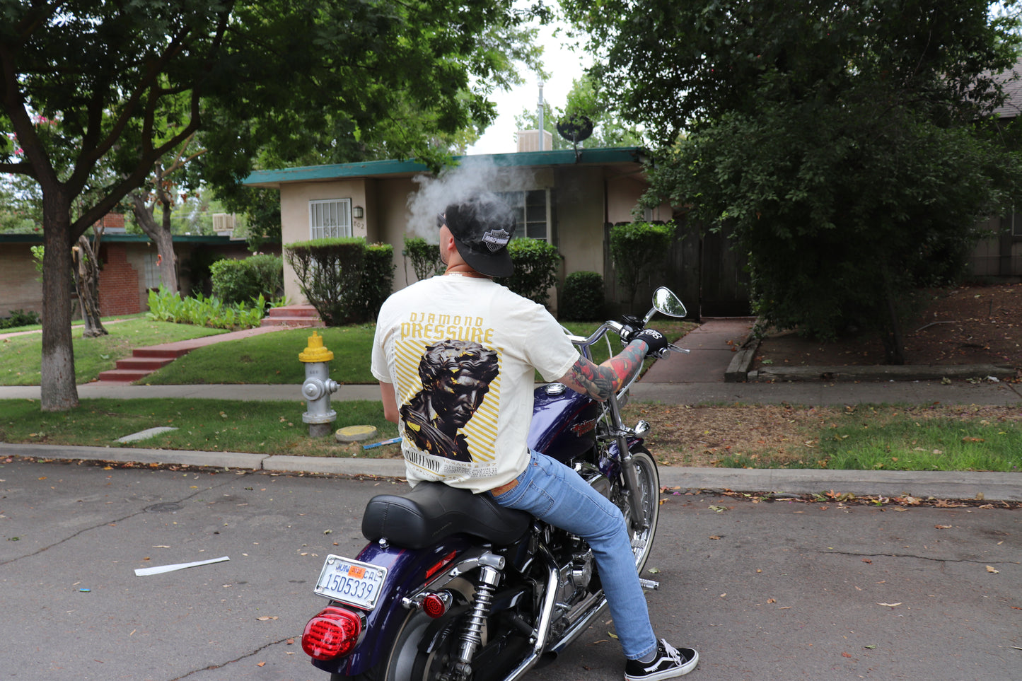 Diamond Pressure Cream Statue T Shirt