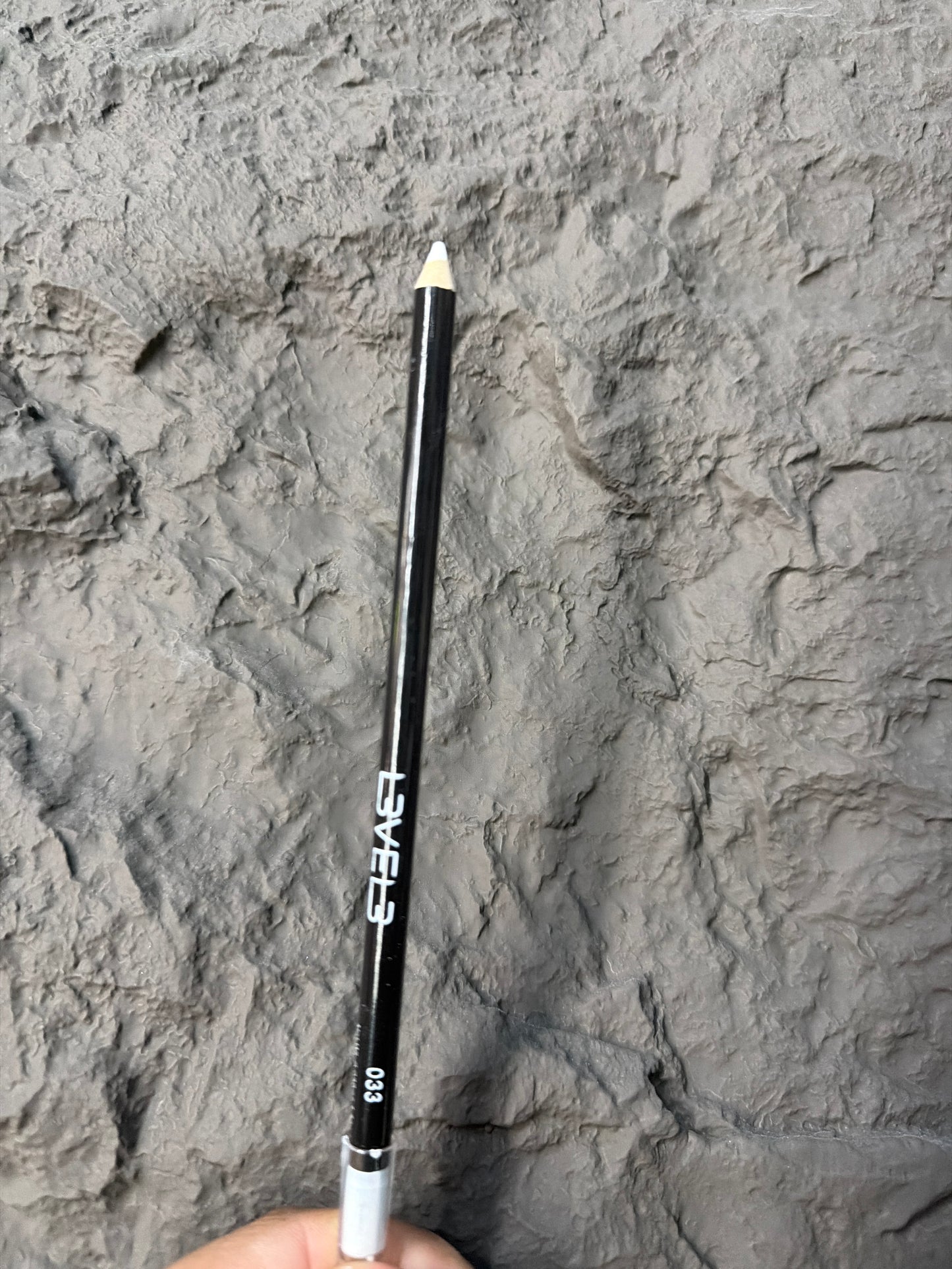 Lvl 3 white single pencil